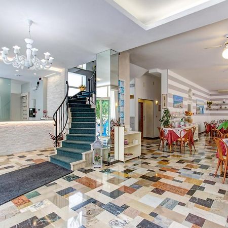 Hotel Puppi Каттоліка Екстер'єр фото